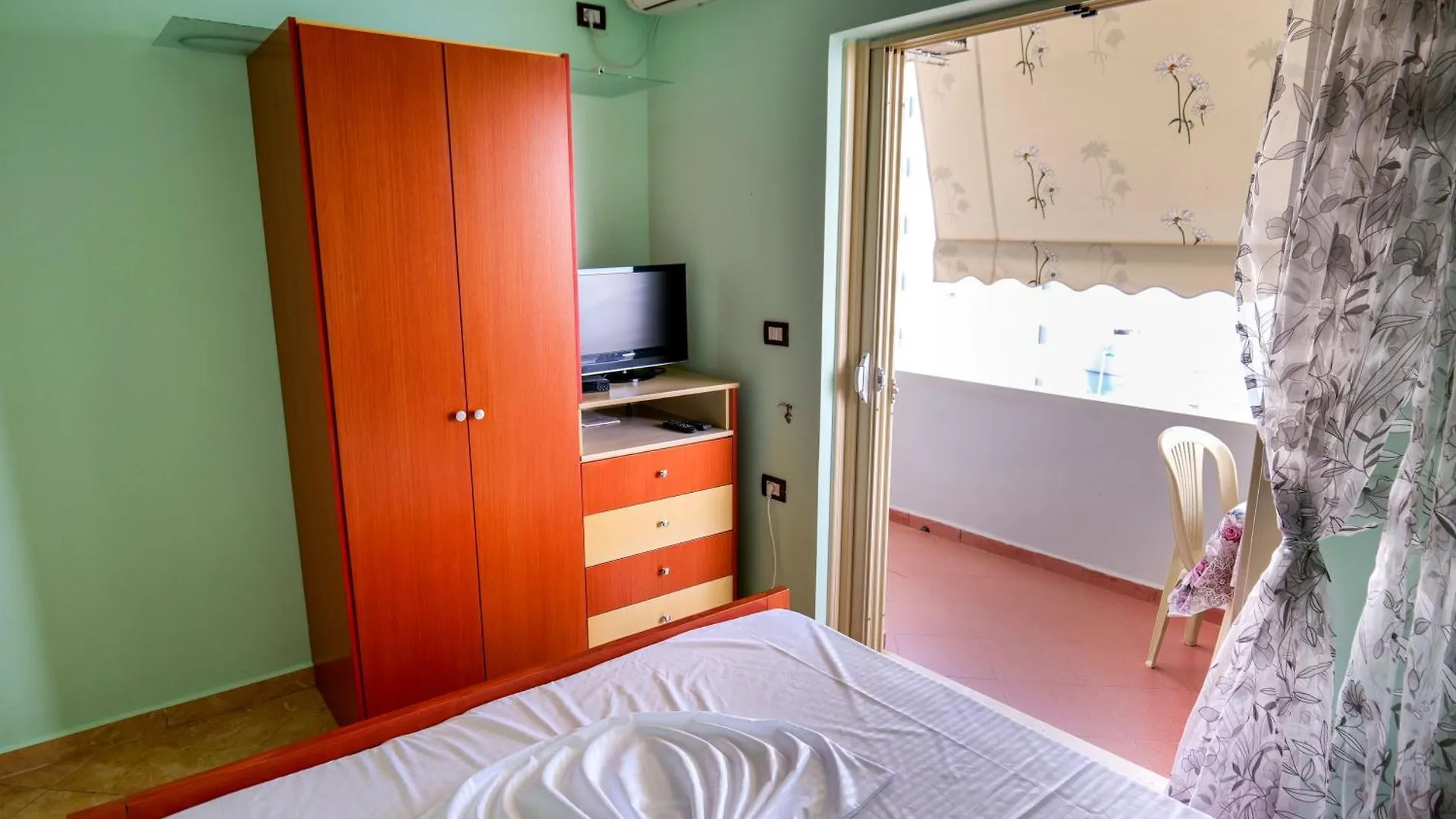 Rei Apartments Sarande Albania