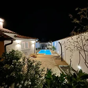 Natka Villa Rovinjsko Selo