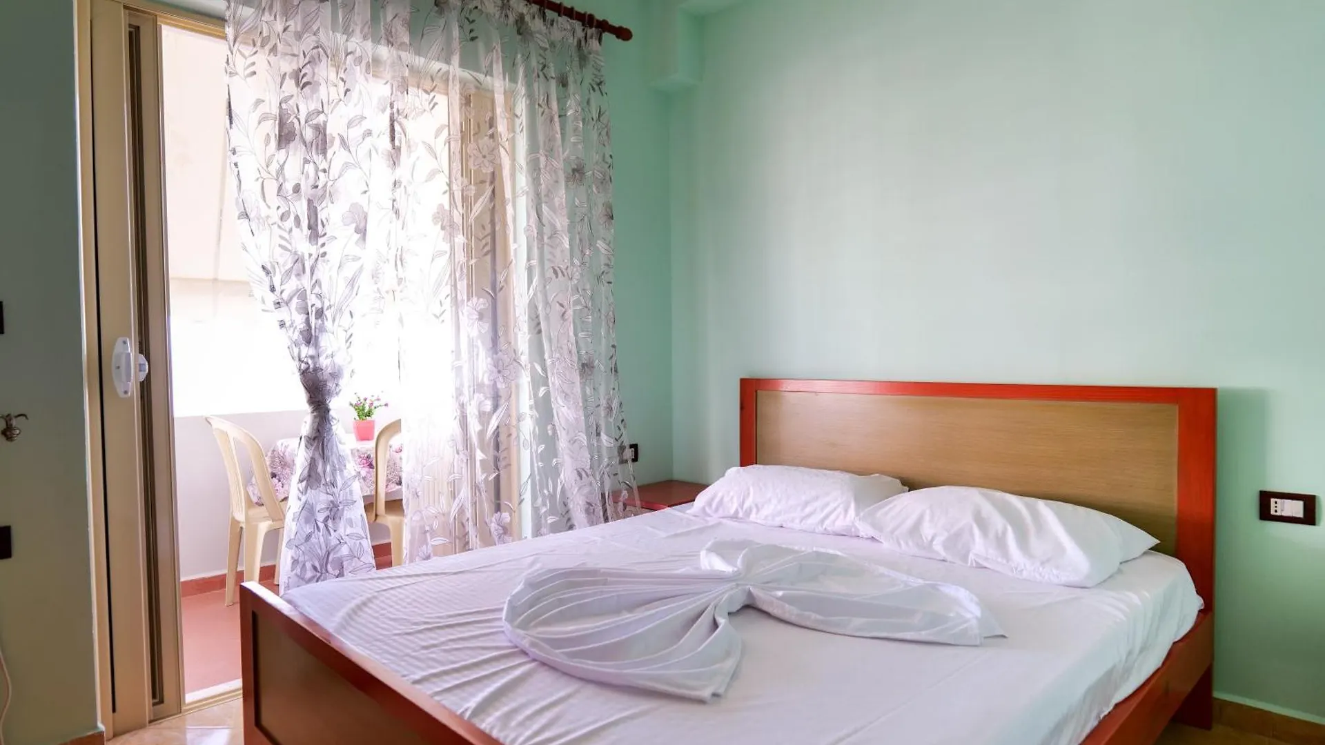 Rei Apartments Sarandë
